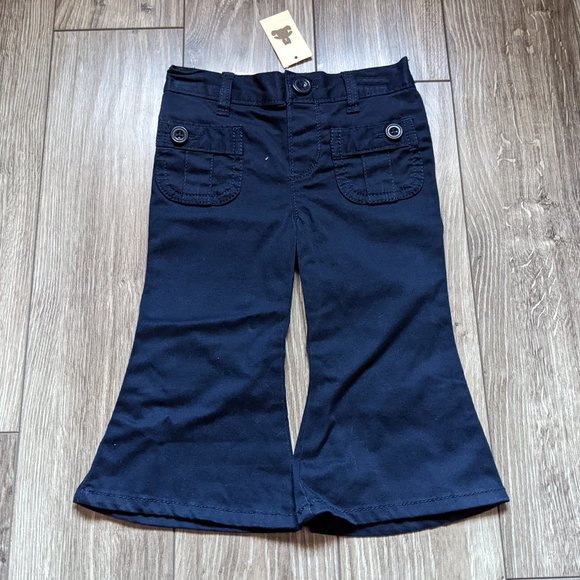 [KIDS 2/$40] NWT Baby Girl (12-18M) - GAP Bell Bottom Chino - Picture 1 of 6